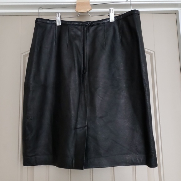 Gorgeous VTG leather skirt - Picture 4 of 5